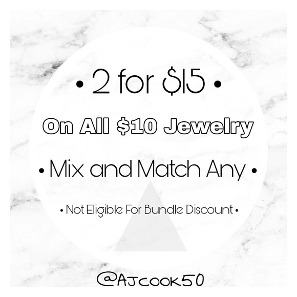 Simple Chevron V Shape Rings - Picture 5 of 5